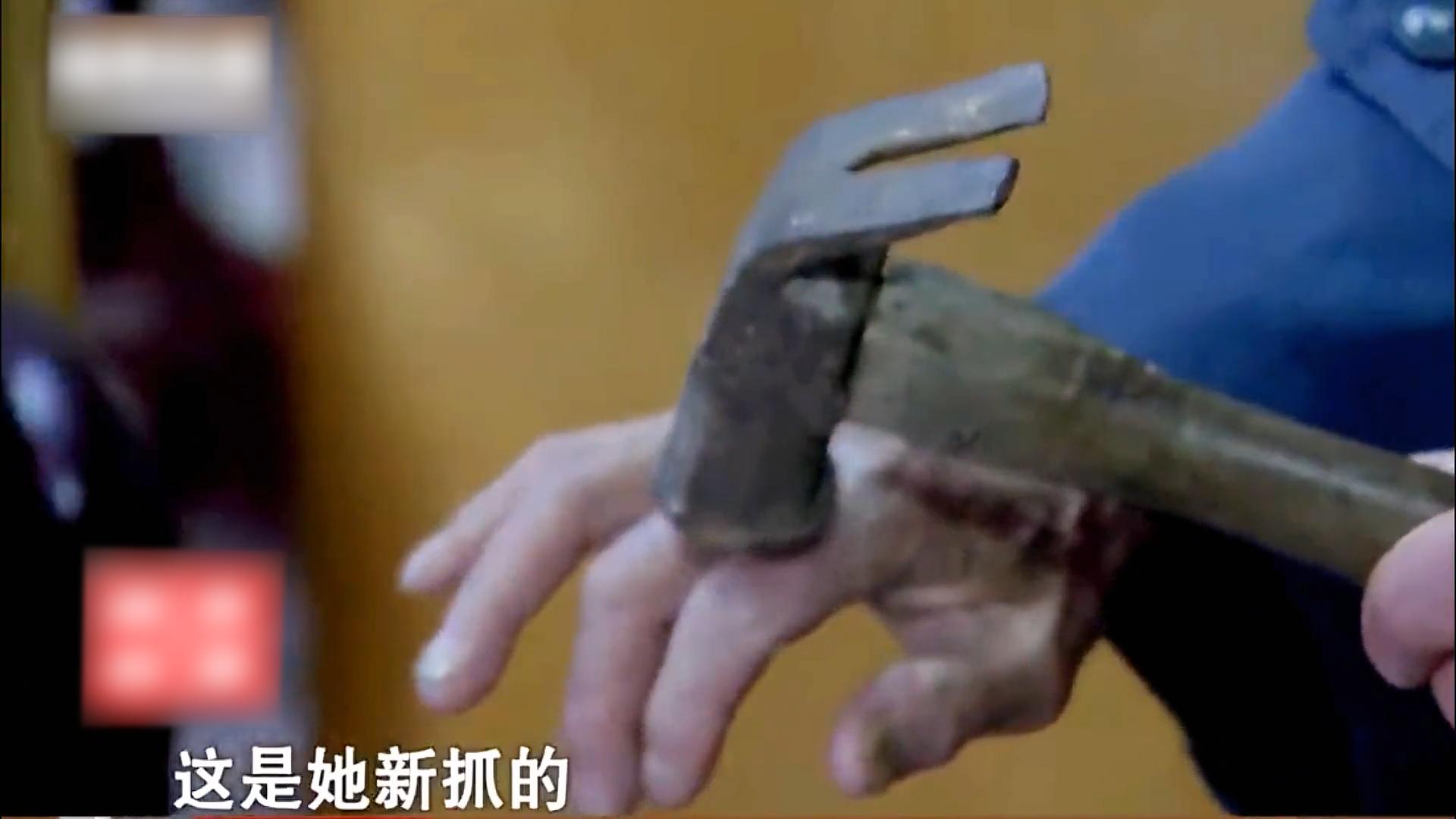 75岁老人爱上40岁保姆,85岁老人爱上50岁保姆