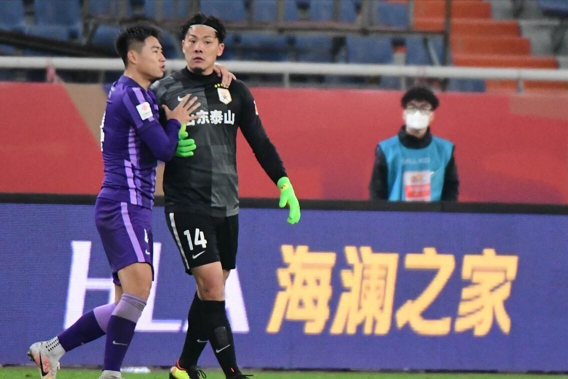 山东泰山双冠王王大雷,山东泰山王大雷精彩表现