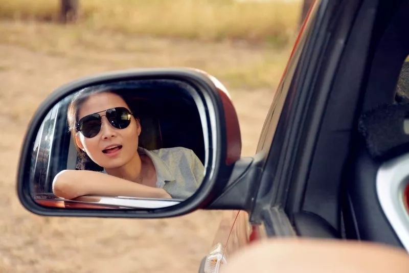 狮子座跟什么星座才是最般配的,狮子座男和哪个星座女最般配