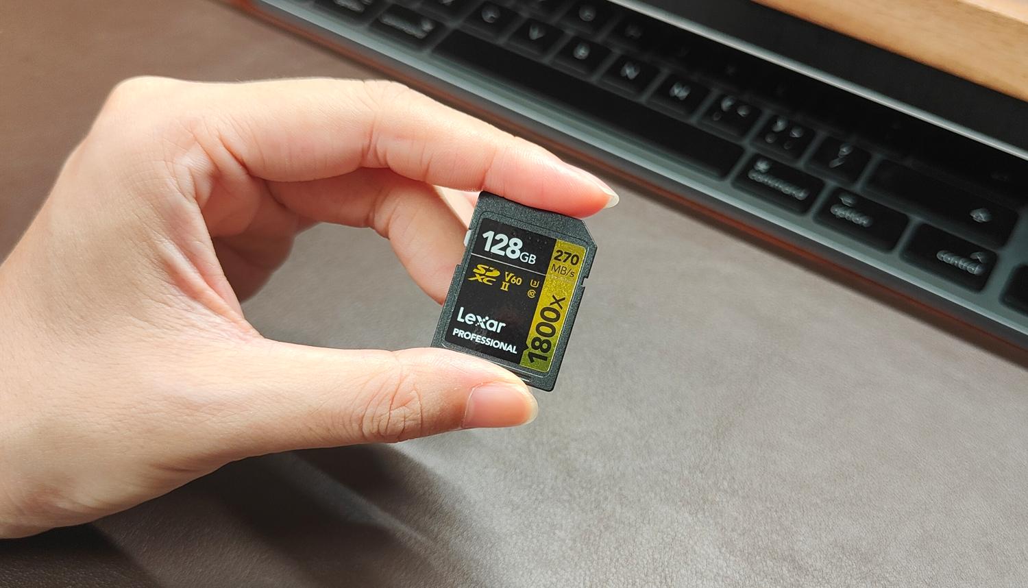 一个视频初学者的设备都有啥？2K显示器+存储工具+拓展坞+SD卡