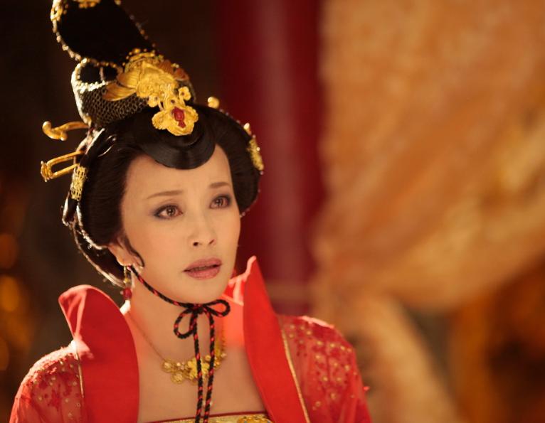 女明星假摔名场面,心机女星假摔