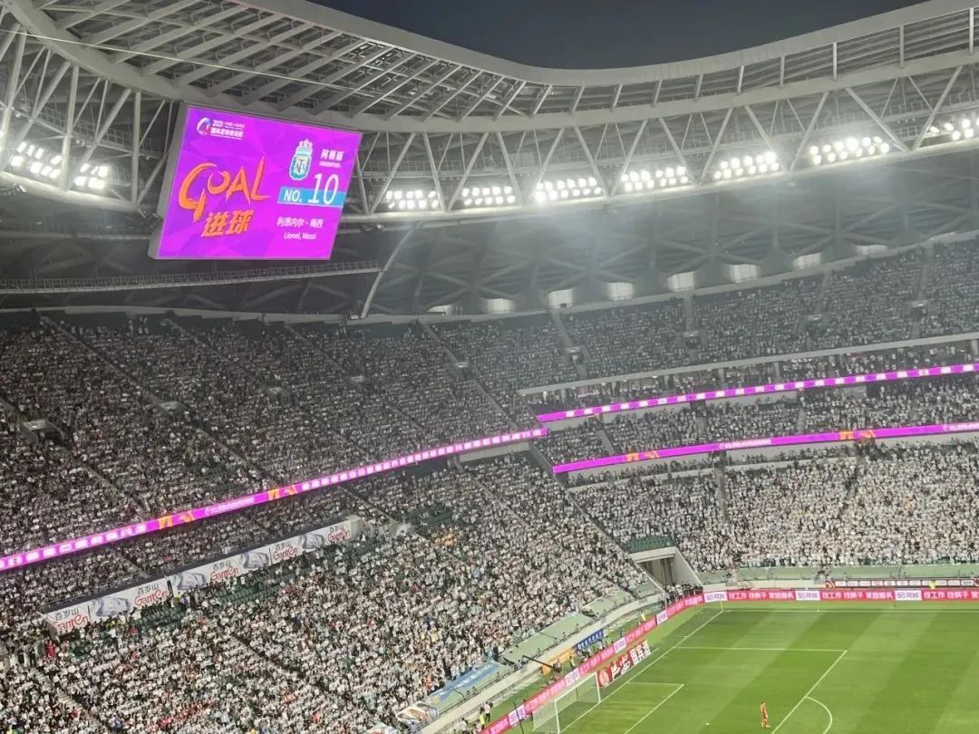 梅西的私人飞机都带谁去卡塔尔,梅西私人飞机最新消息