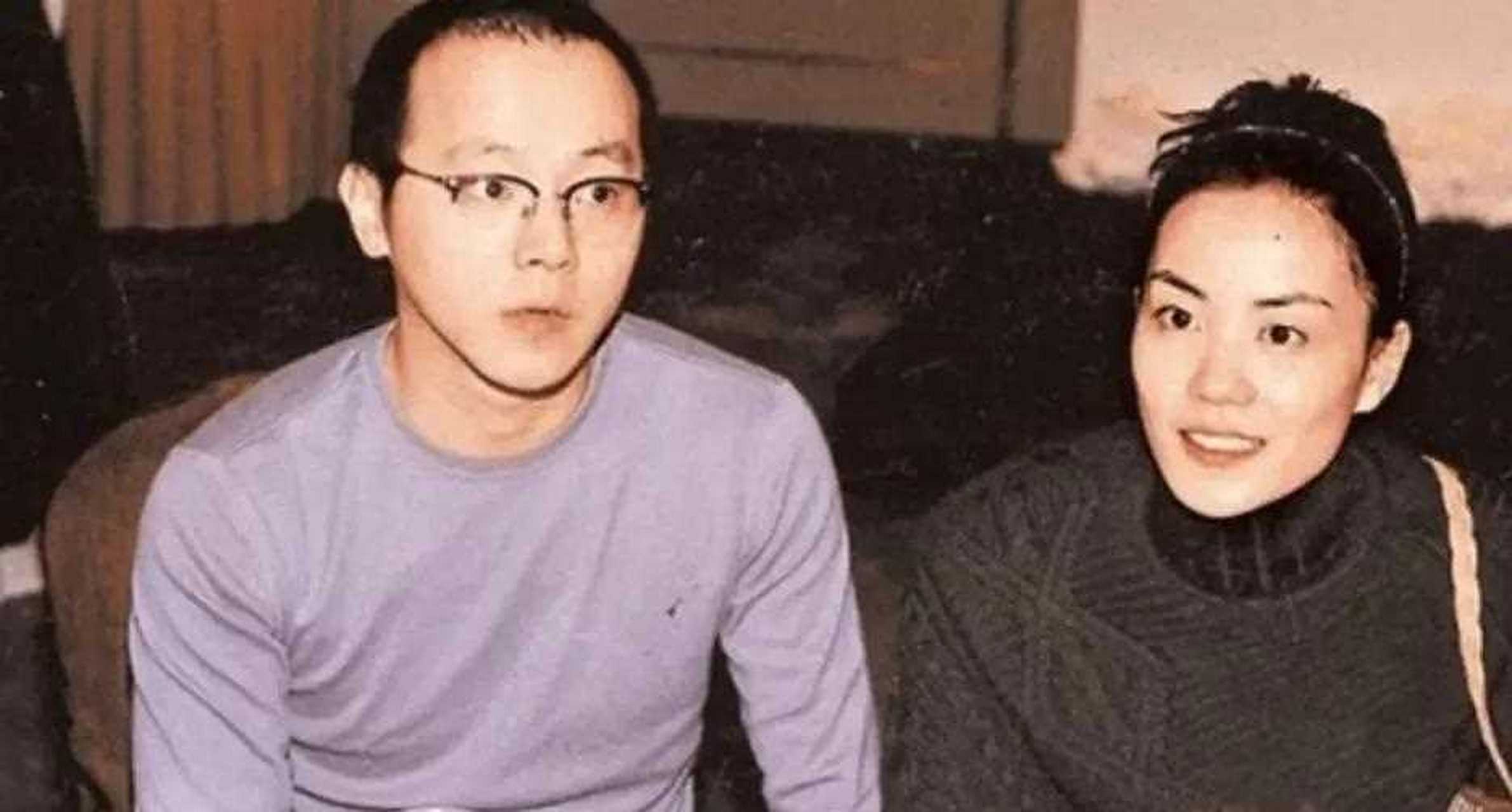 王菲和谢霆锋二人差几岁,王菲和谢霆锋以前结过婚吗