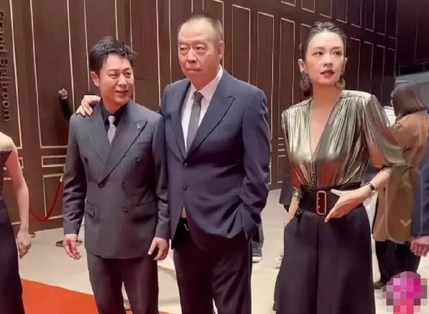 章子怡的露脐装几成笑柄,章子怡身材傲娇真是魅力四射