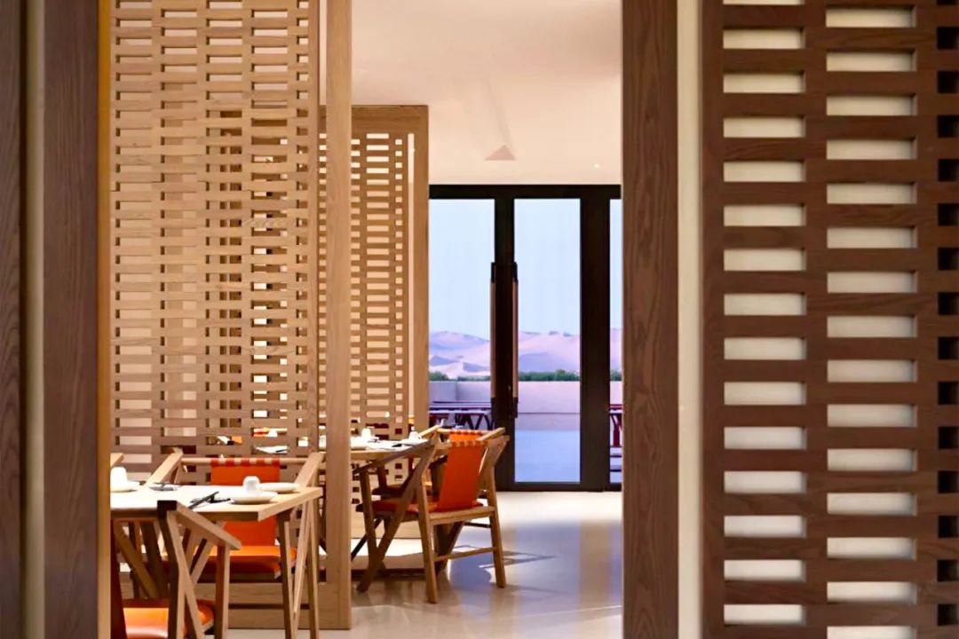 沙漠里的奢华天花板，比摩洛哥更耀眼