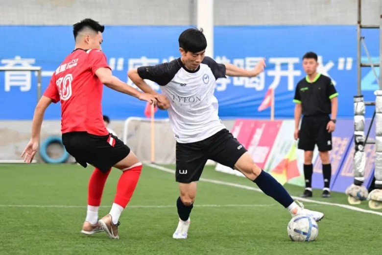 泰丰文化陆战队在2023苏州市足球联赛（*级A**总决赛）中荣获亚军！