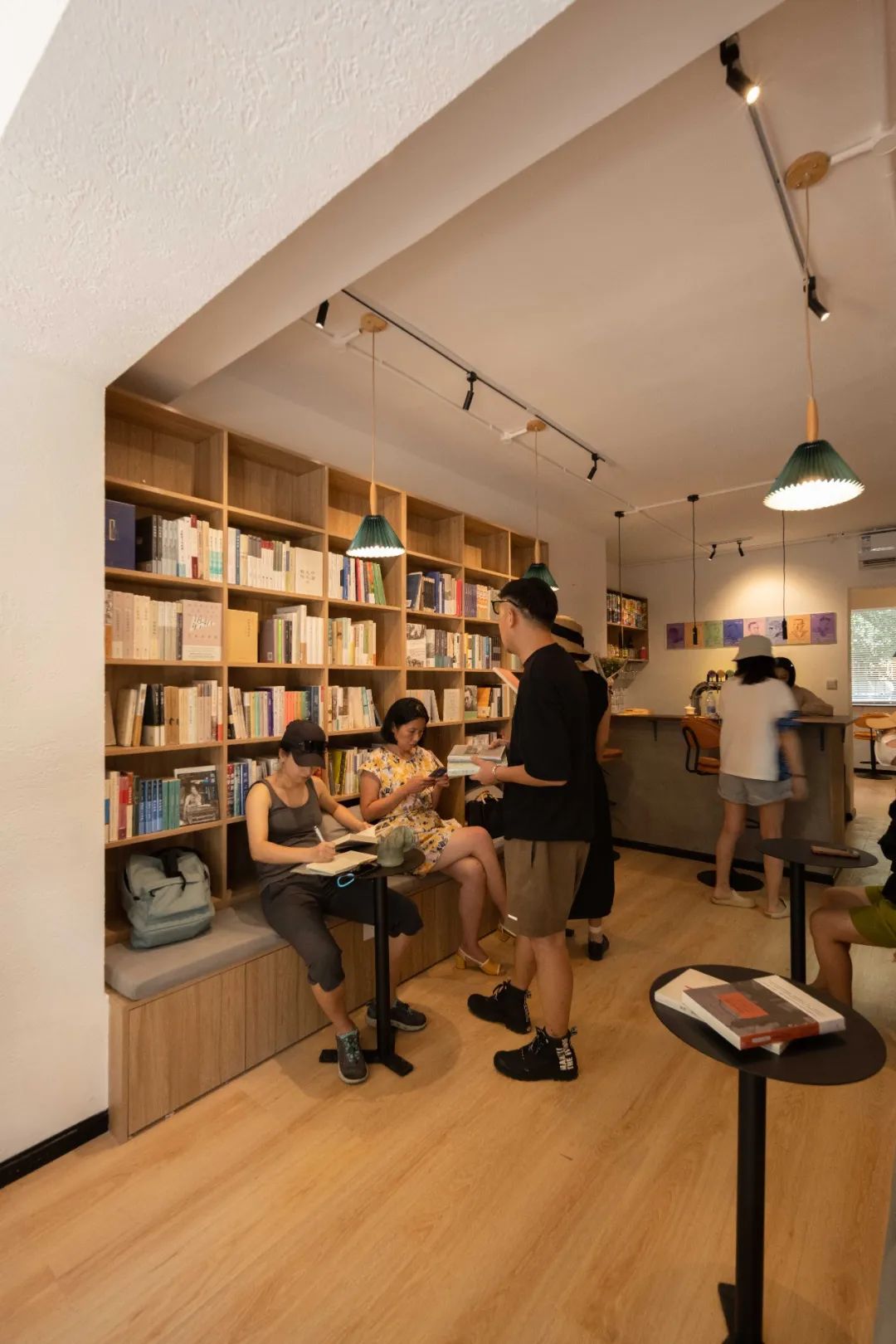 设计灵感丨高温+疫情，这18家“倒霉”的成都新店有什么看头？