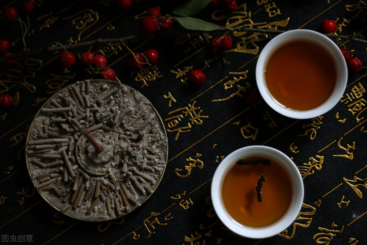 治疗嘴唇干裂的中药方剂,嘴唇干裂最好的偏方