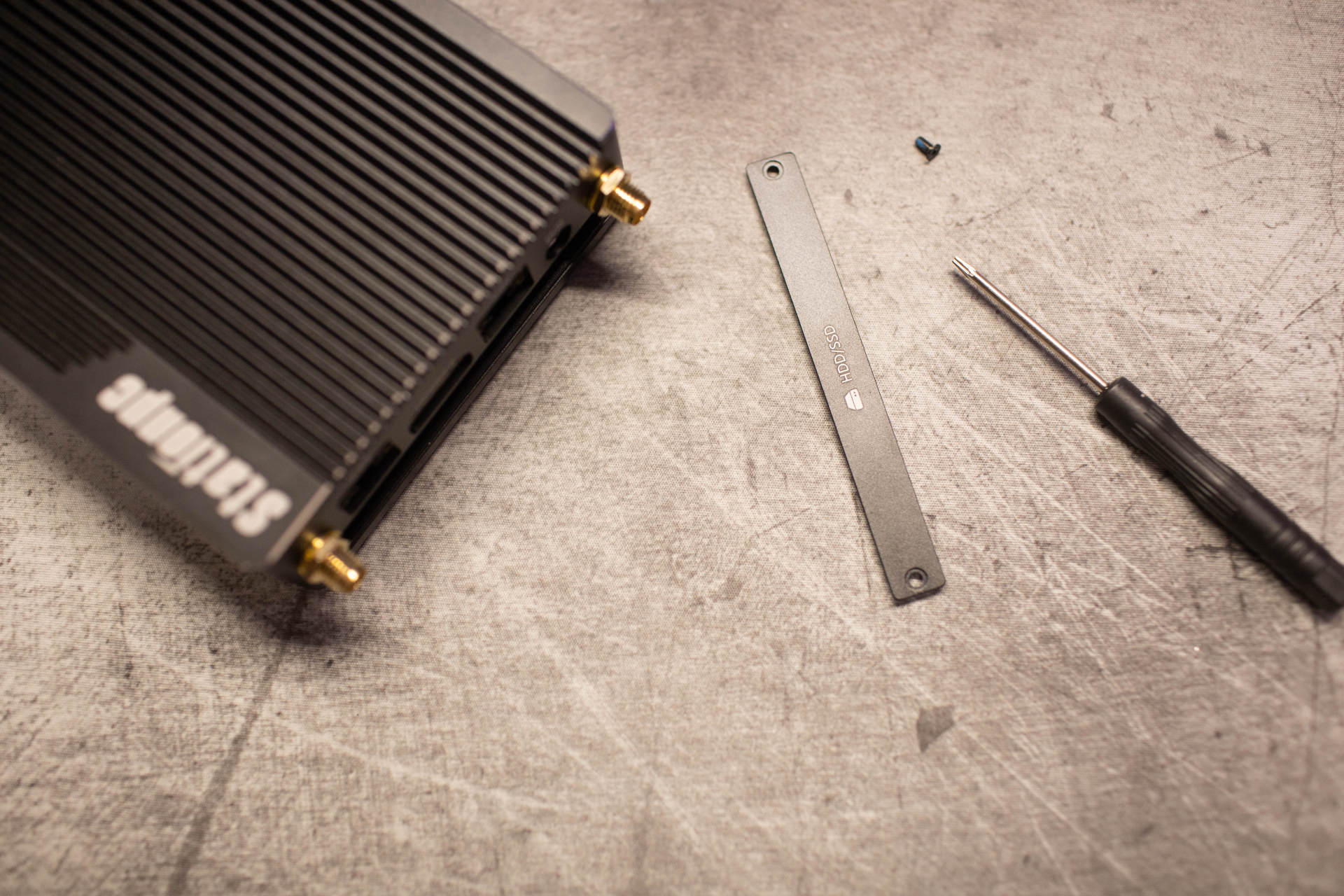 一机多用途，高性能64位ARM迷你主机，StationP2使用体验