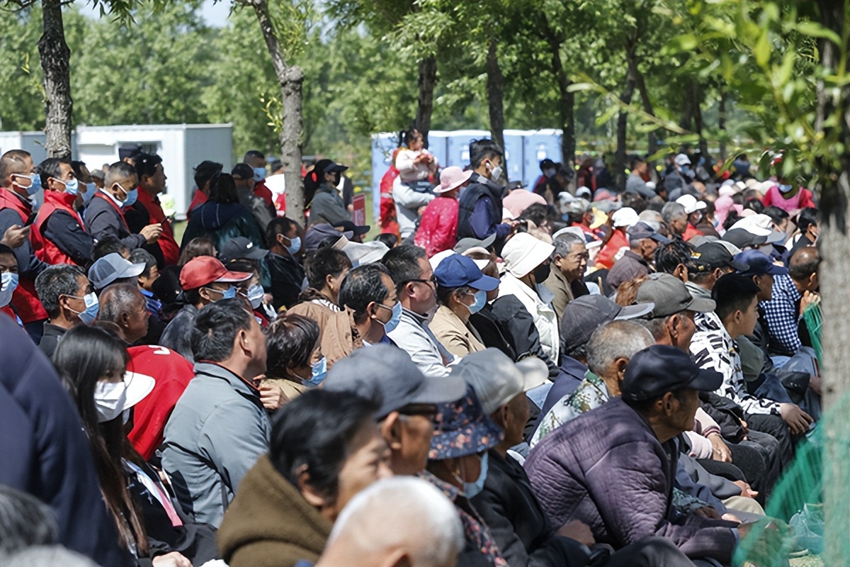 足球草根球员励志故事,草根足球励志故事视频