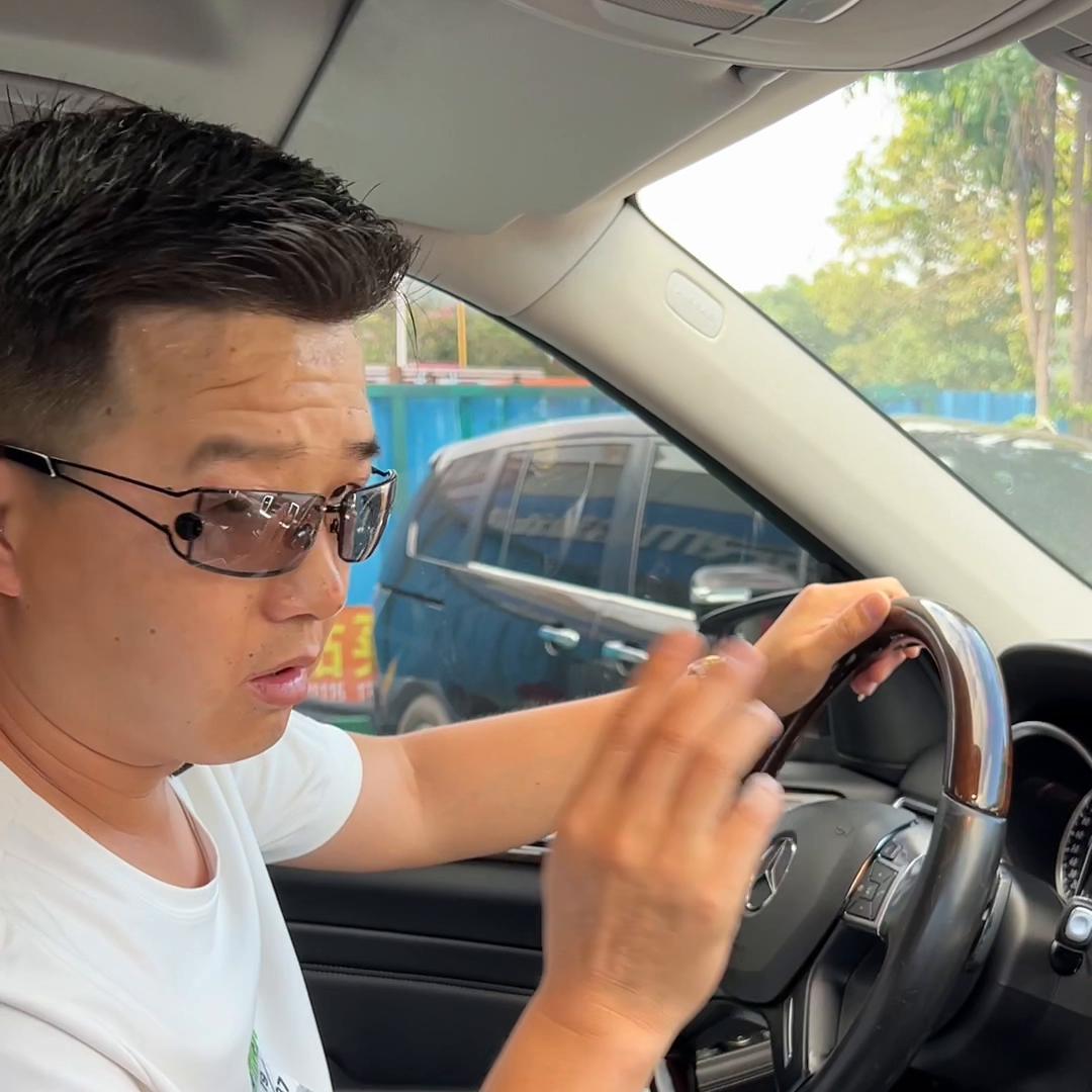 奔驰ml4002017年二手车多少钱,奔驰ml400二手车价格25万左右