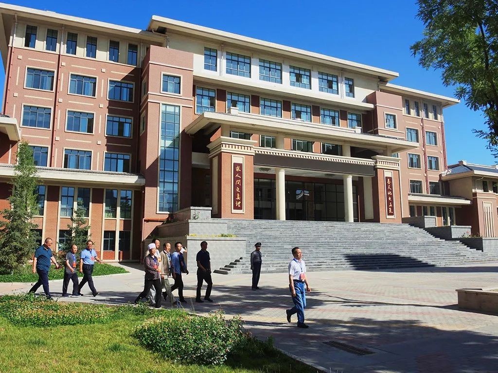 在中国的日本人学校国家管了吗 (日本在中国办了多少日本人学校)