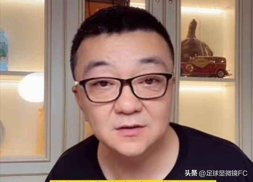 看大家如何评价国足,通过国足的比赛给队员们讲解董路