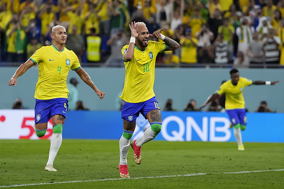 内马尔头发染成粉,内马尔头发颜色原因