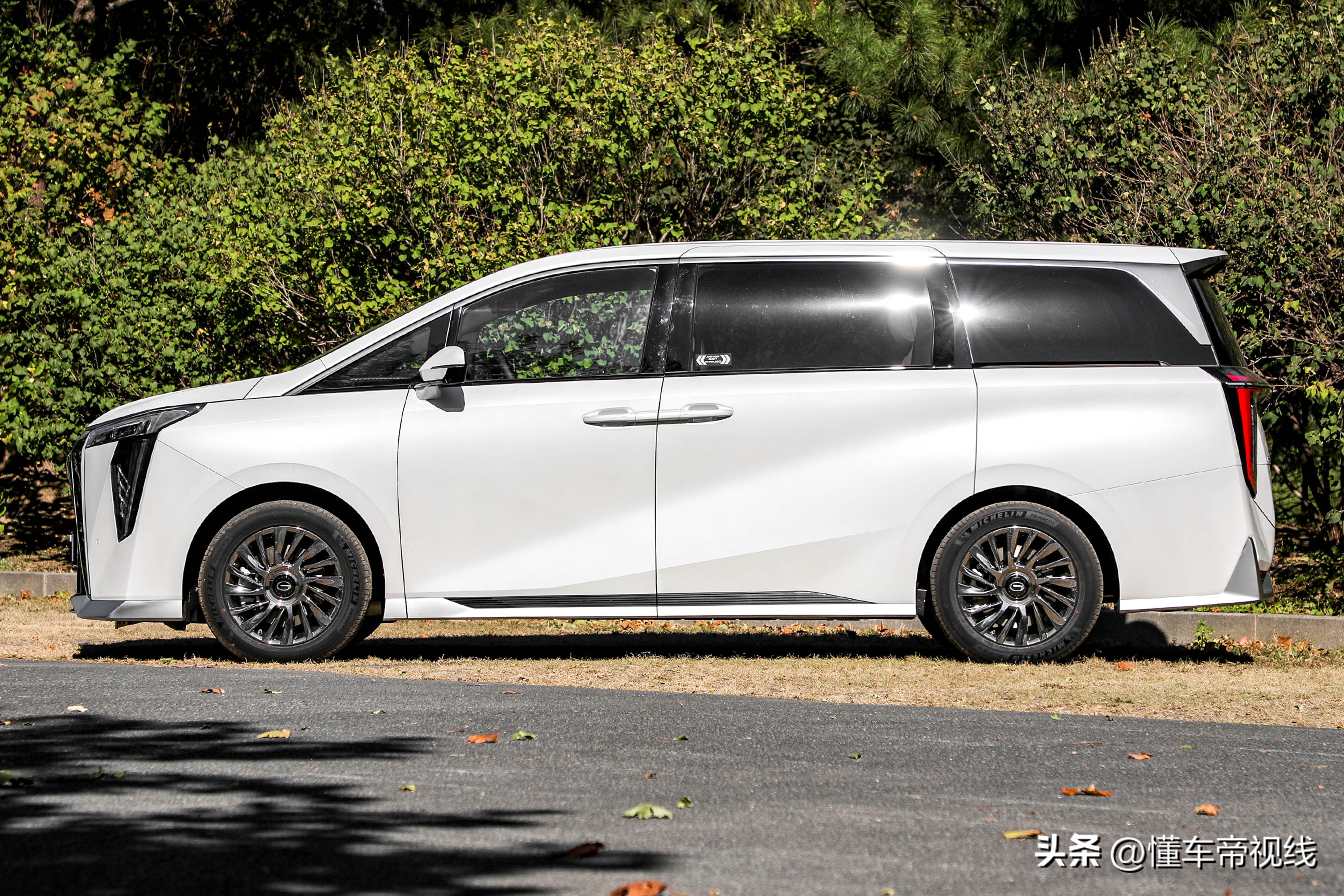 广汽2.0t混动mpv,新款2.0混动crv可靠吗