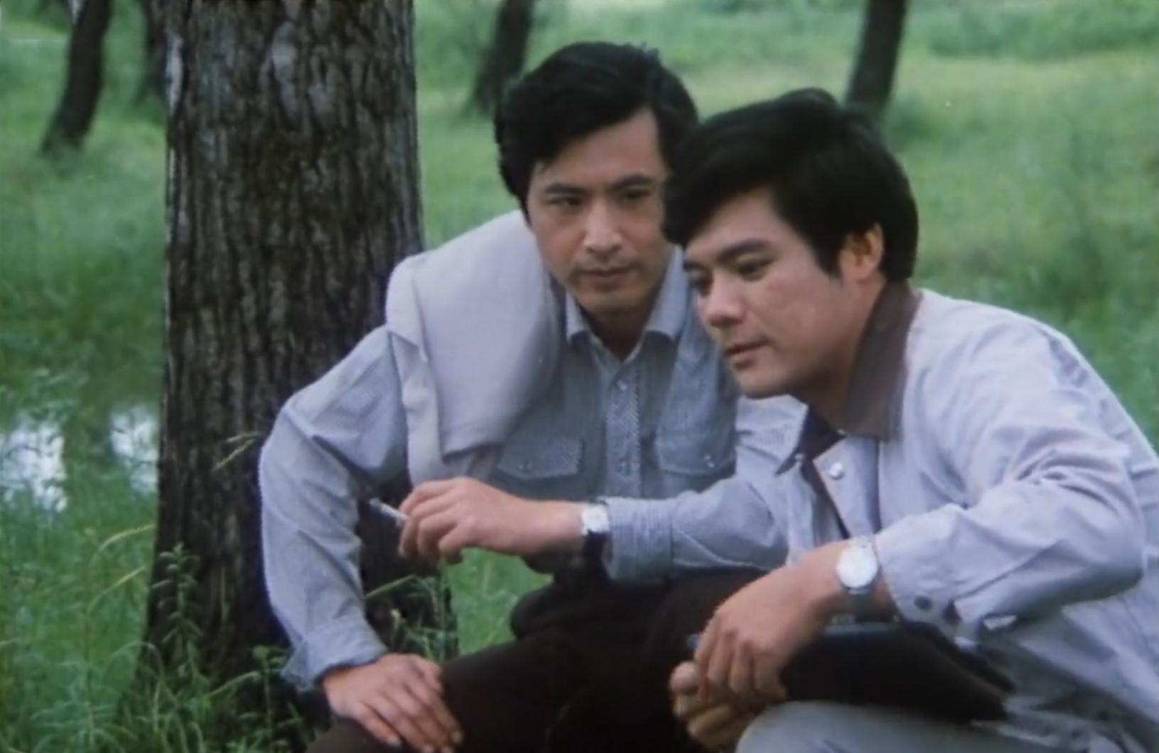 白雾街*杀凶**案：男人离奇死于电车，警方竟靠化妆品找到了有利线索