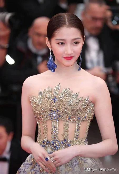 粗脖子怎么修饰,脖子短可以怎么修饰