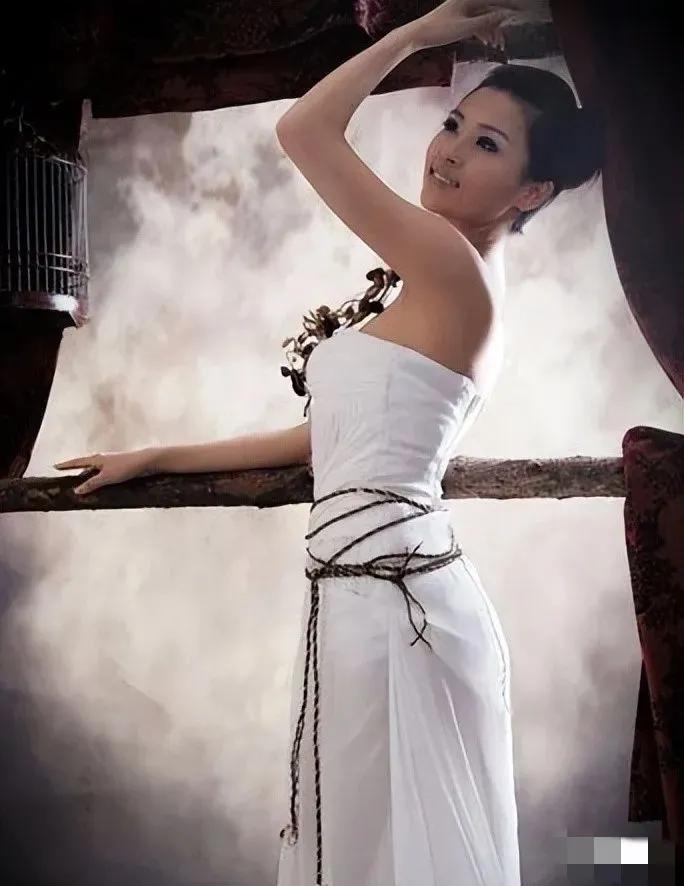 国足的太太们有多漂亮,盘点国足高颜值太太团