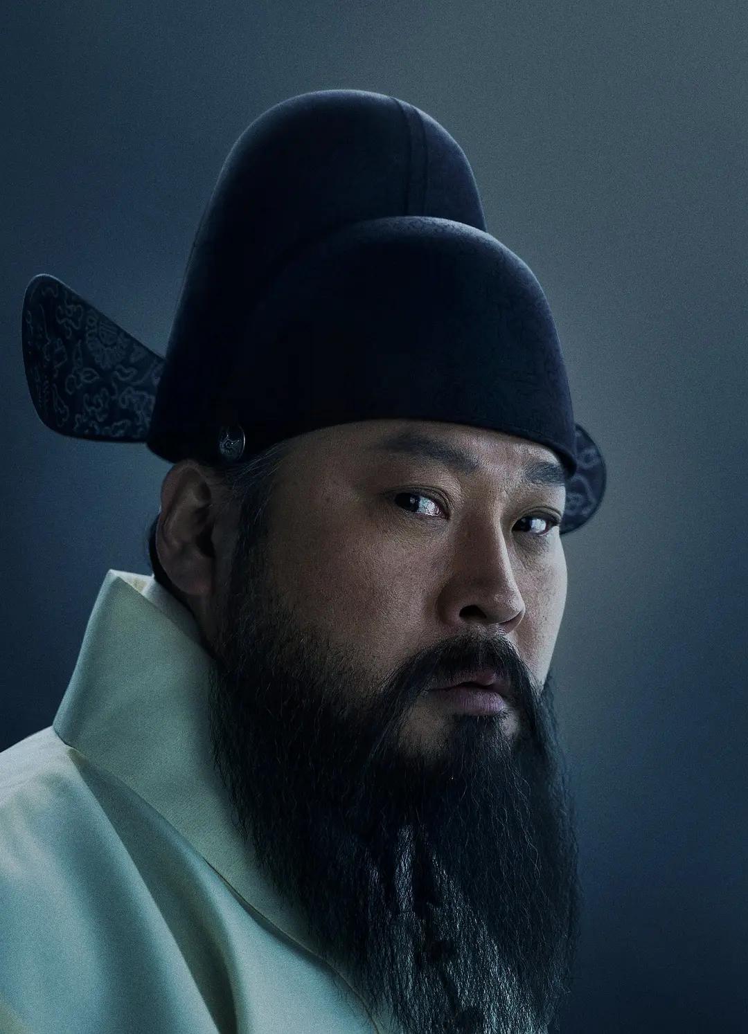 电影夜枭经典片段,一口气讲完一部电影夜枭