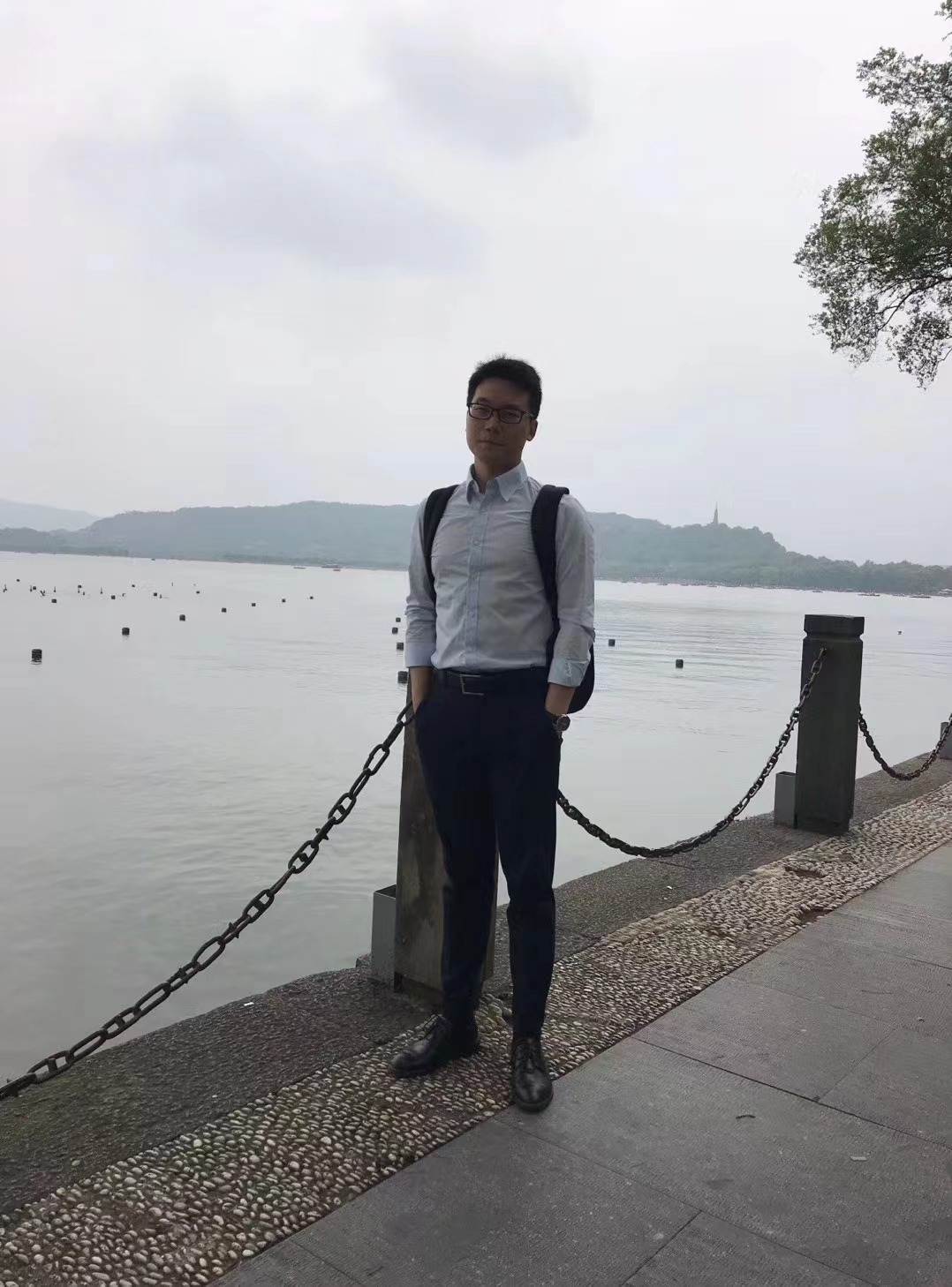 我湖北人,创业失败33岁转行做什么工作合适