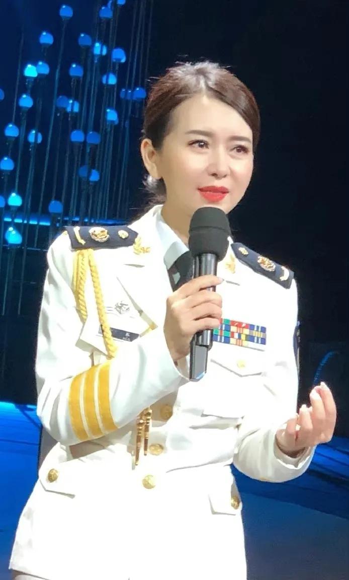 黎兵和甘萍生有孩子吗,黎兵老婆甘萍个人资料