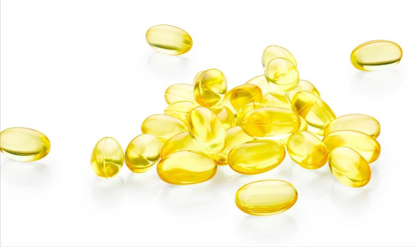 红霉素软膏能治老年斑吗,老人皮肤痒可以用红霉素软膏吗