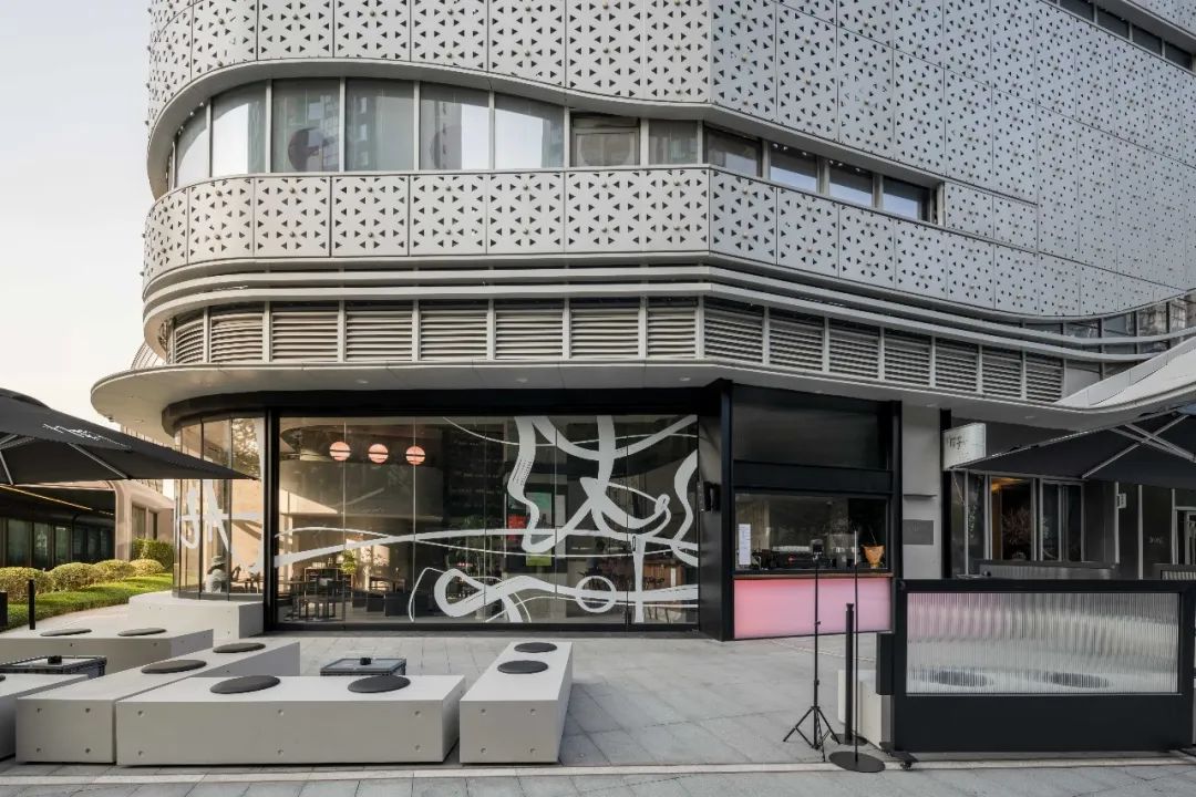 设计灵感丨高温+疫情，这18家“倒霉”的成都新店有什么看头？