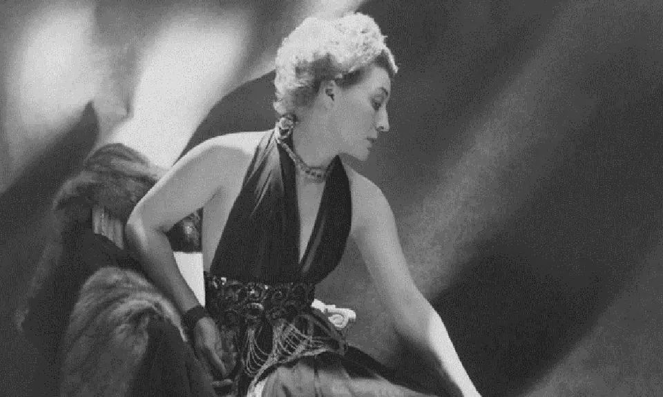 这才是大女主该有的气场,韩剧珠宝搭配