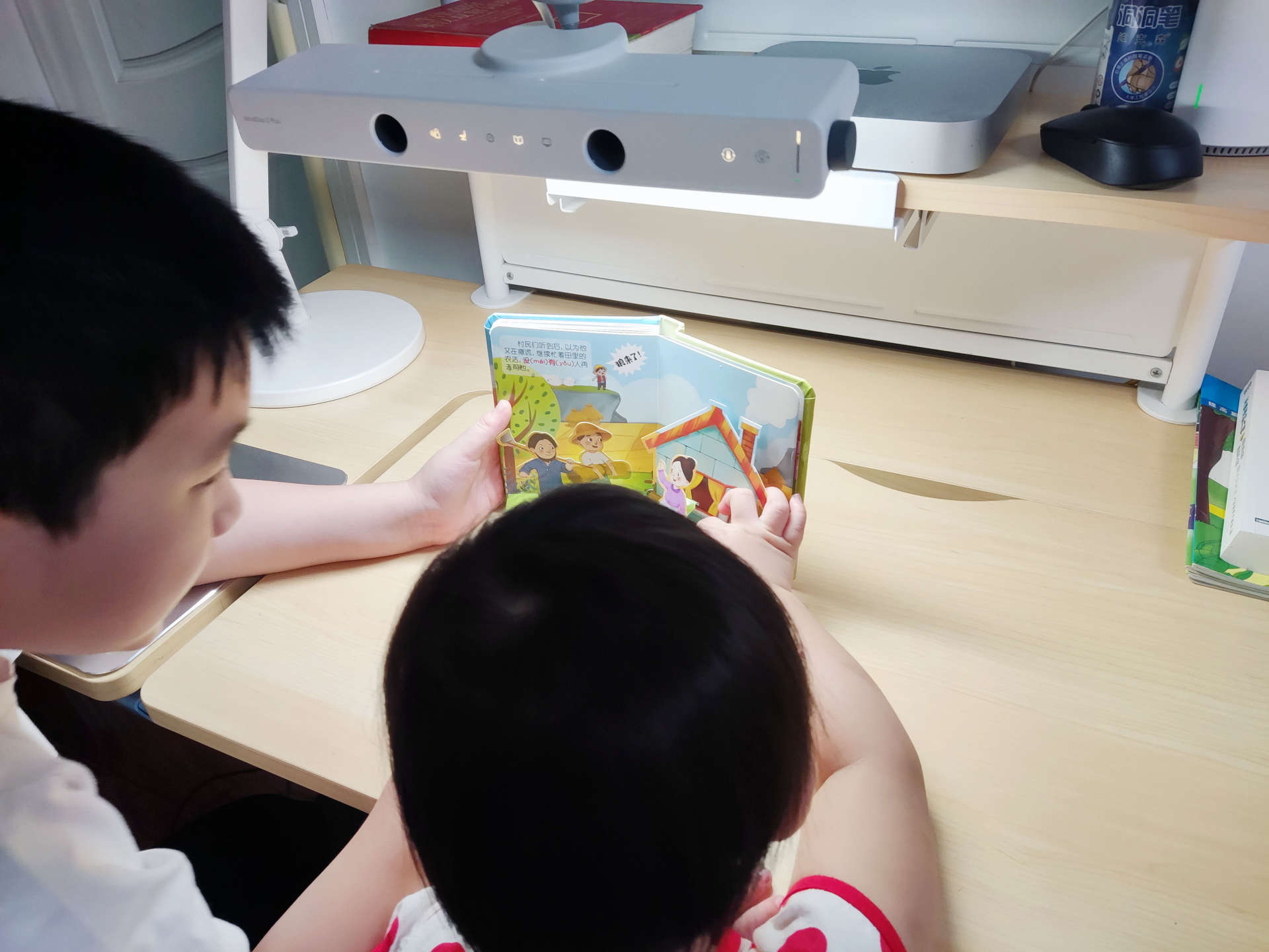 明基护眼灯mindduo2plus和飞利浦对比,明基护眼台灯mindduo2