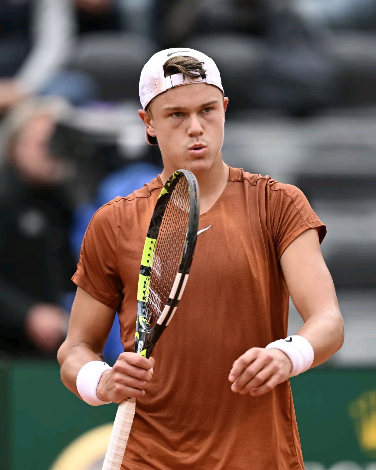 大逆转！剑指冠军！丹麦天才让一追二爆掉4号种子，锁定决赛门票