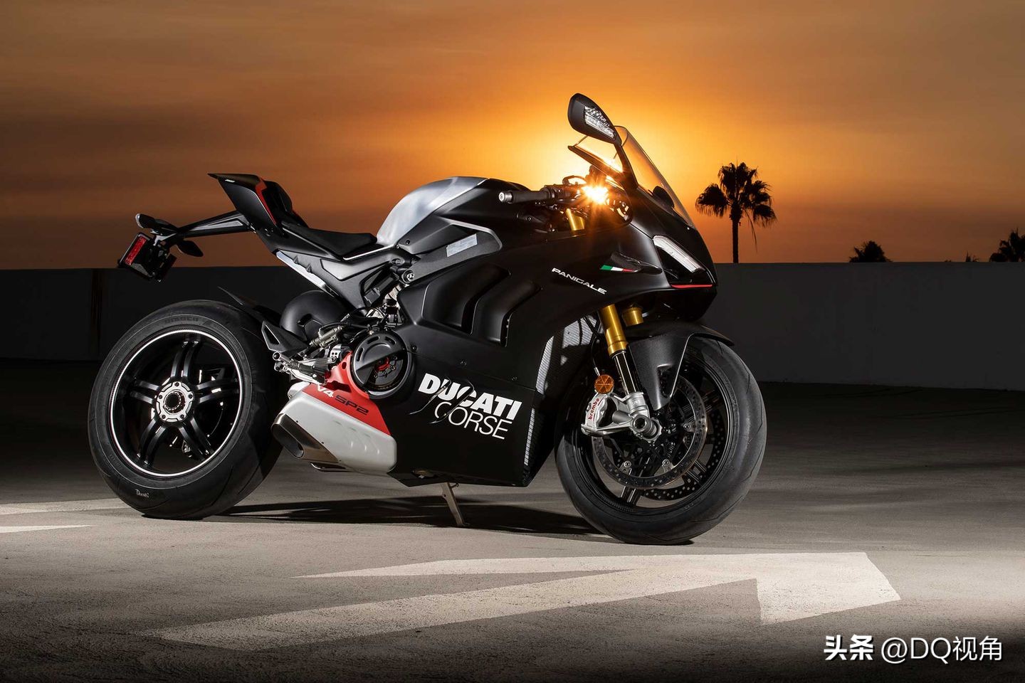 外媒评测2023年年度摩托车,外媒2022年度性能车型