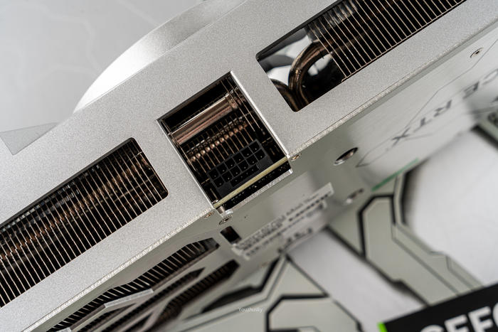 紧凑大白——Z790刀锋+影驰4070TI+机械大师C34PRO极地白装机展示