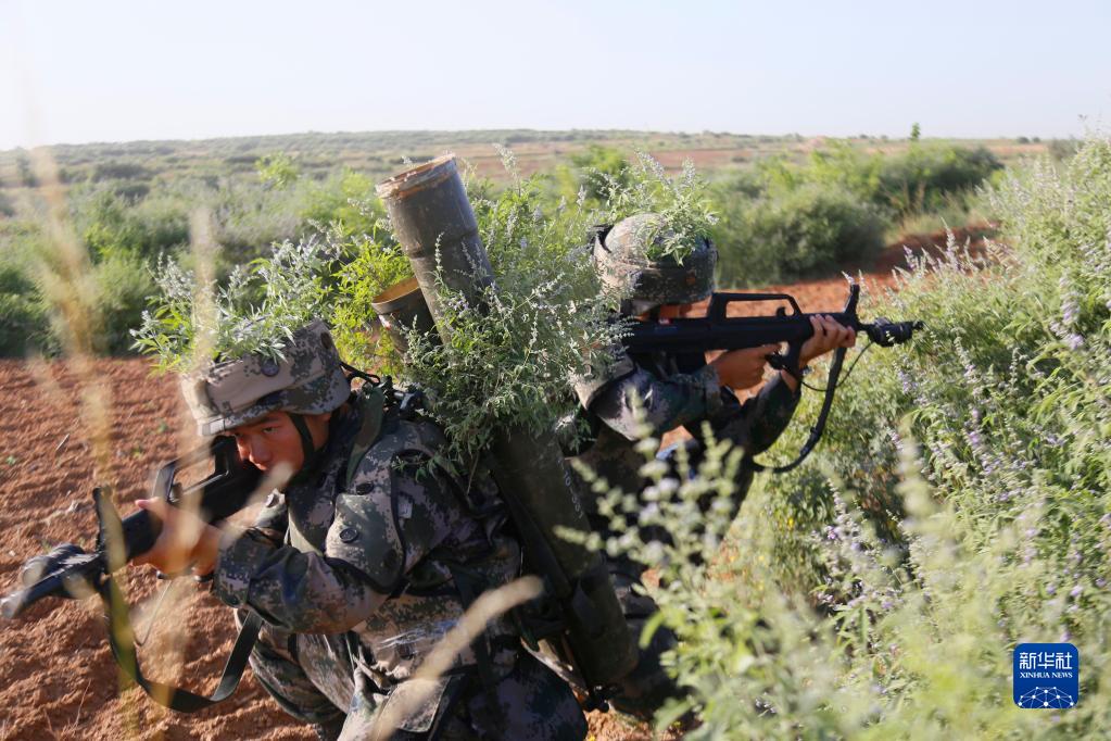 为实现中华民族伟大复兴提供战略支撑——在习*平近**强军思想指引下新时代国防和*队军**建设成就综述