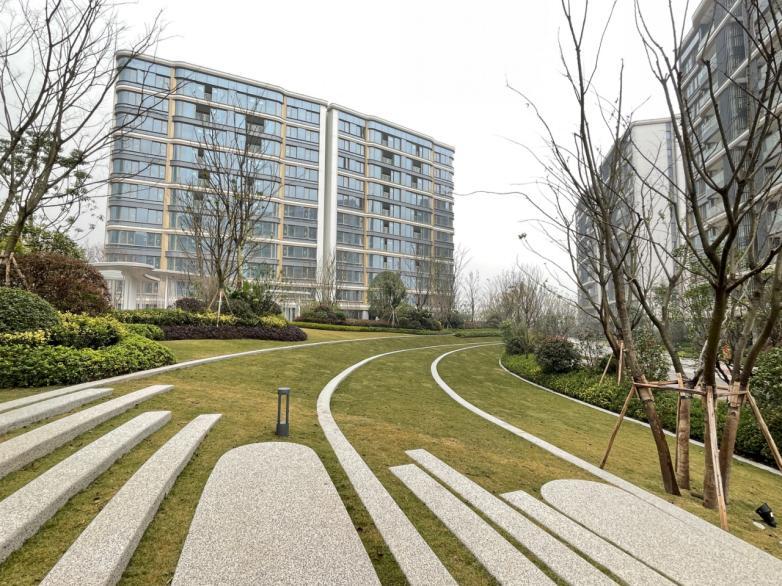 素颜出镜!保亿御江临风工地开放,这一波表现如何