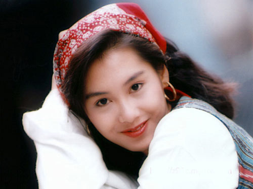 朱茵20年再遇周星驰,朱茵周星驰浪漫时刻