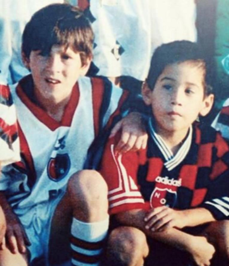 梅西是侏儒症为什么还那么高,侏儒症球王梅西