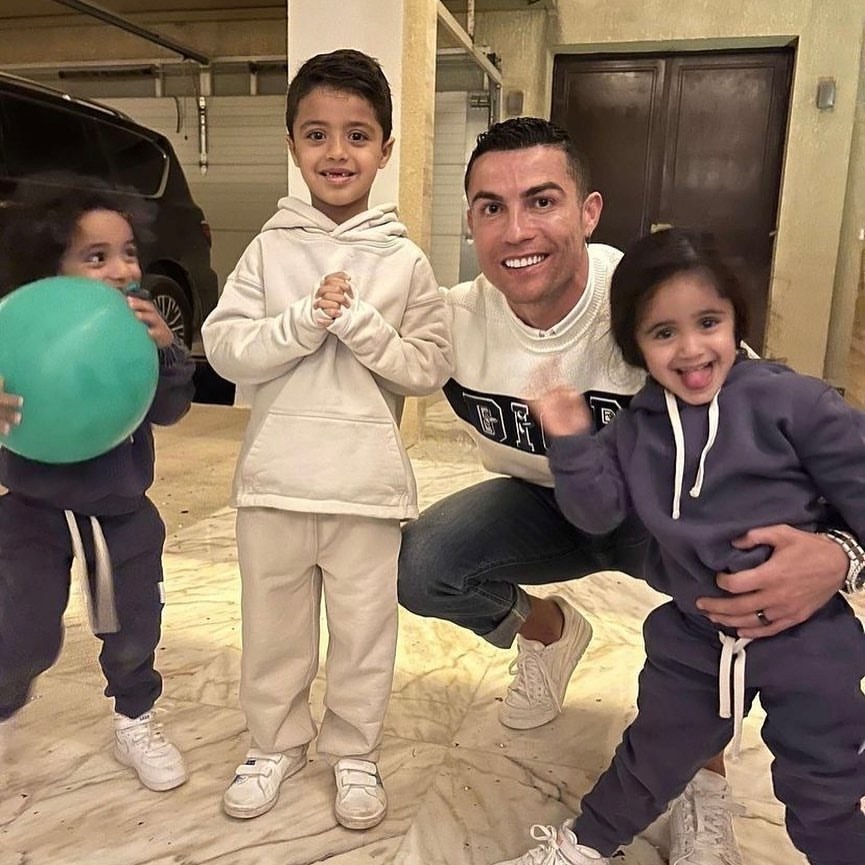 c罗参加塔利斯卡生日,可爱c罗