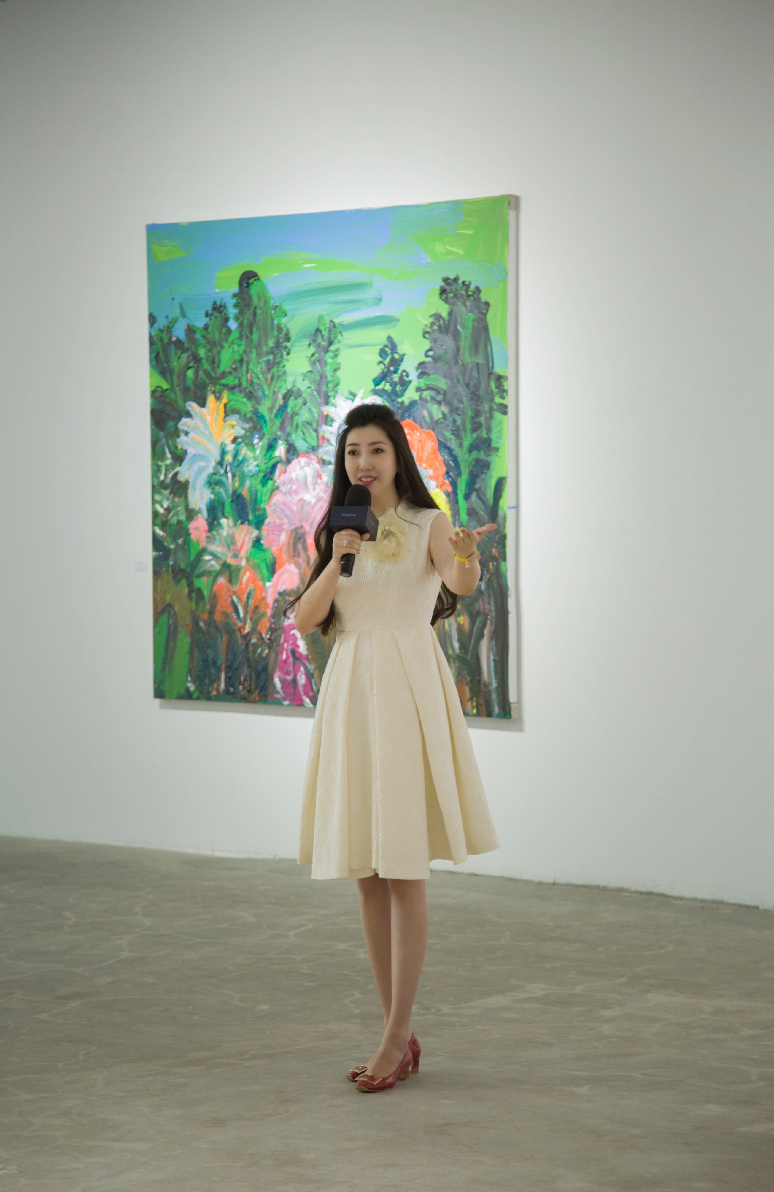 CrisathenaParis腕表发布会在沈阳万豪酒店得一美术馆耀目登陆