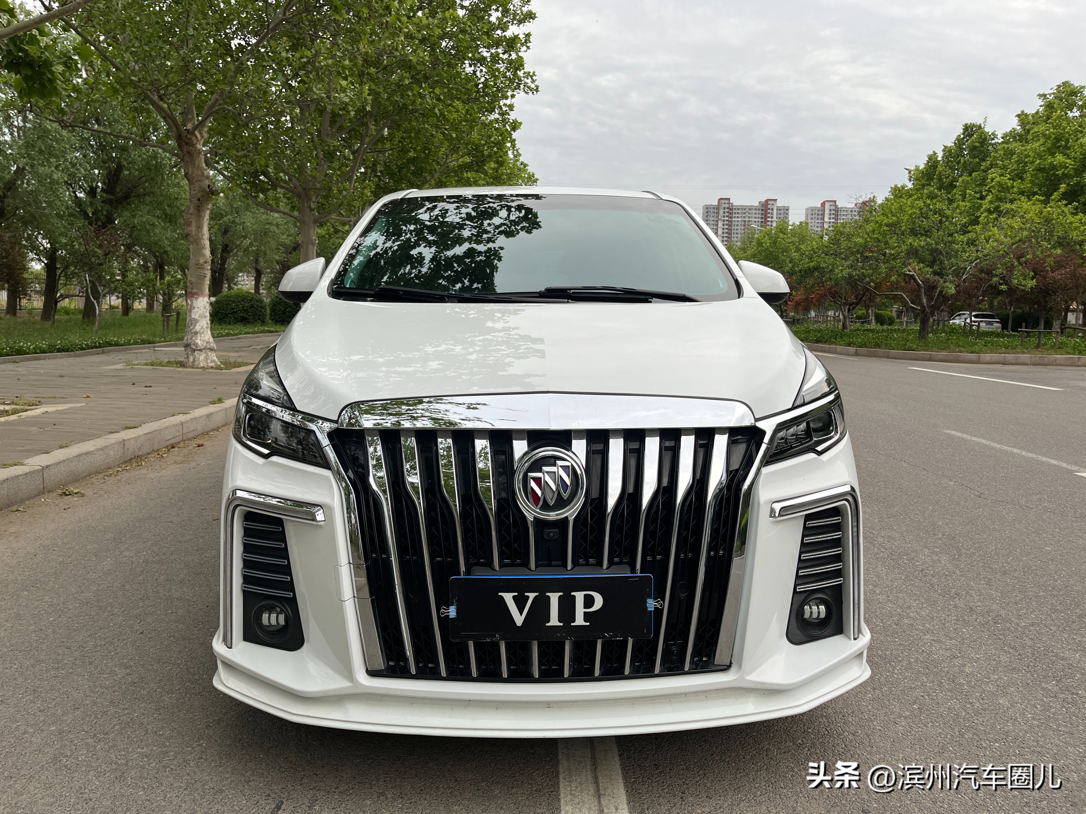 二手gl8陆尊值得买吗,二手别克gl8值得买吗