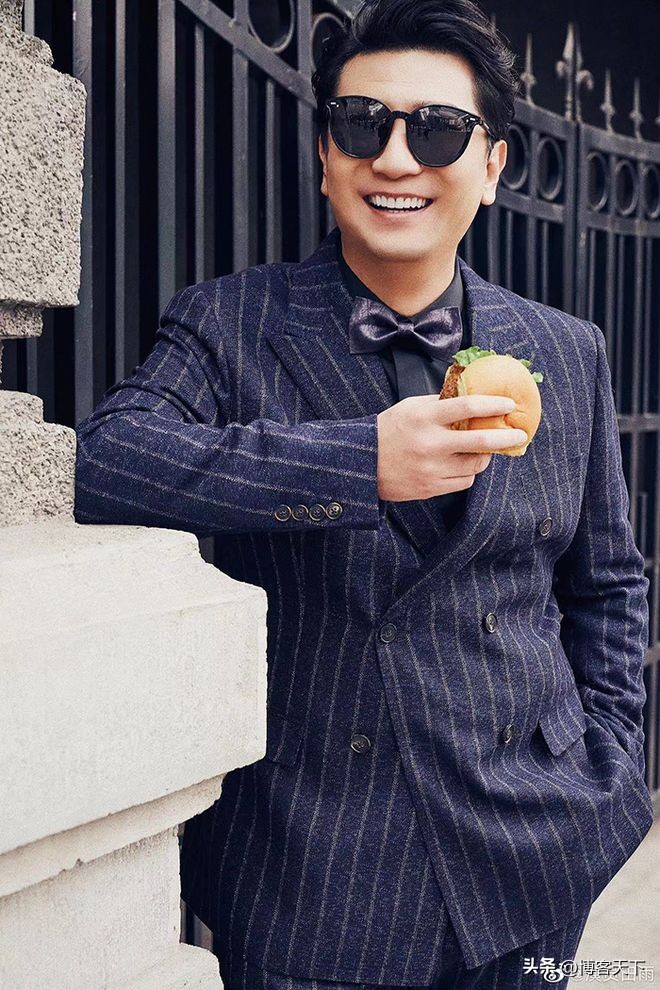 他火了之后就抛弃赵丽颖,王启年年轻的时候