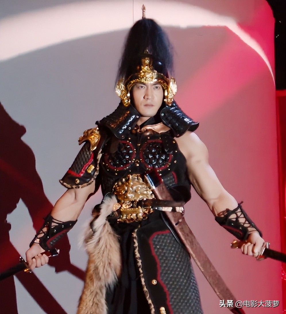 同样跟王鹤棣一起参与综艺的艺人,王鹤棣和周杰伦为什么是一个保镖