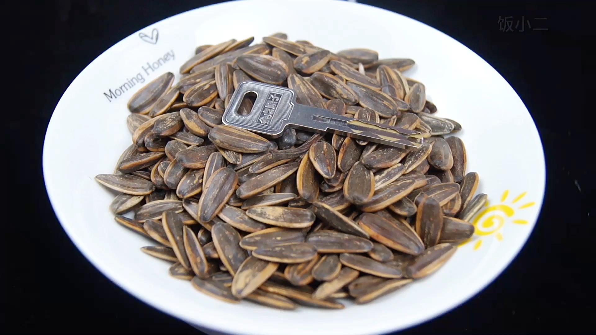 过年吃瓜子皮不用瞎扔了,过年吃瓜子更健康