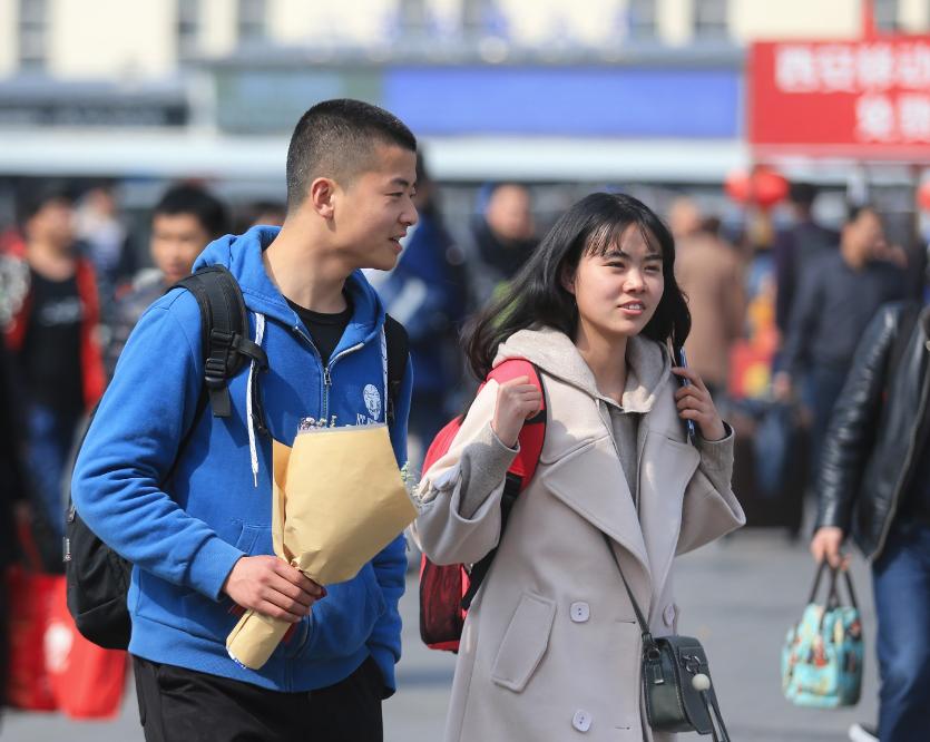 文科生学什么专业才能挣大钱,文科专业真的很难就业吗