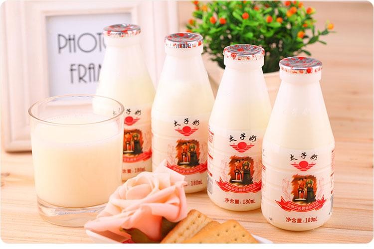 警花副局长聚众吸毒,迫使下属与其发生关系,三观尽毁无下限