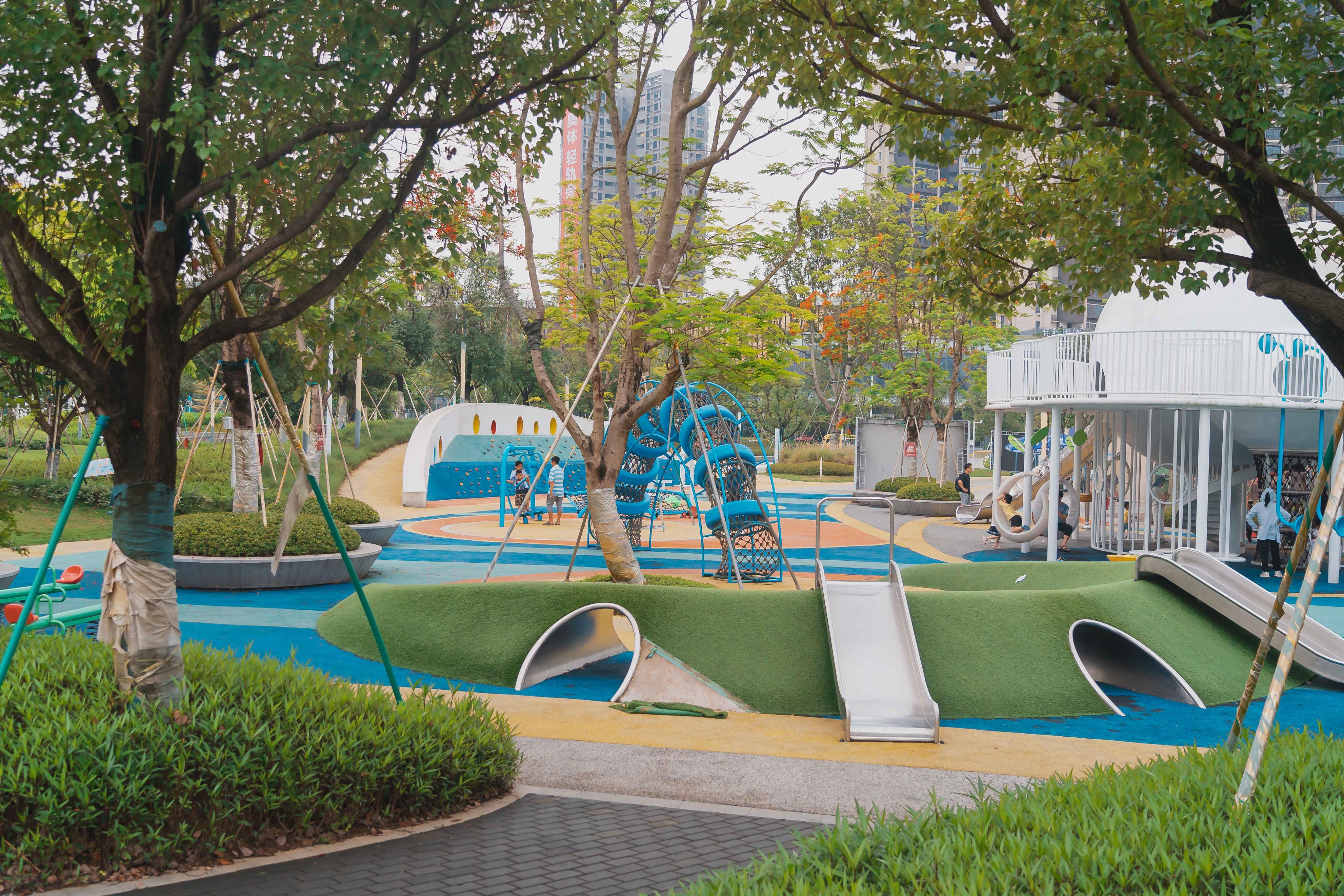 露营简易床垫,快速搭建的露营帐篷