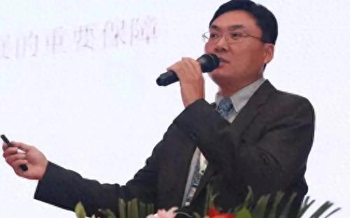 百亿老总猥亵9岁*女幼**判5年,请天价律师申请无罪,网友:5年都轻