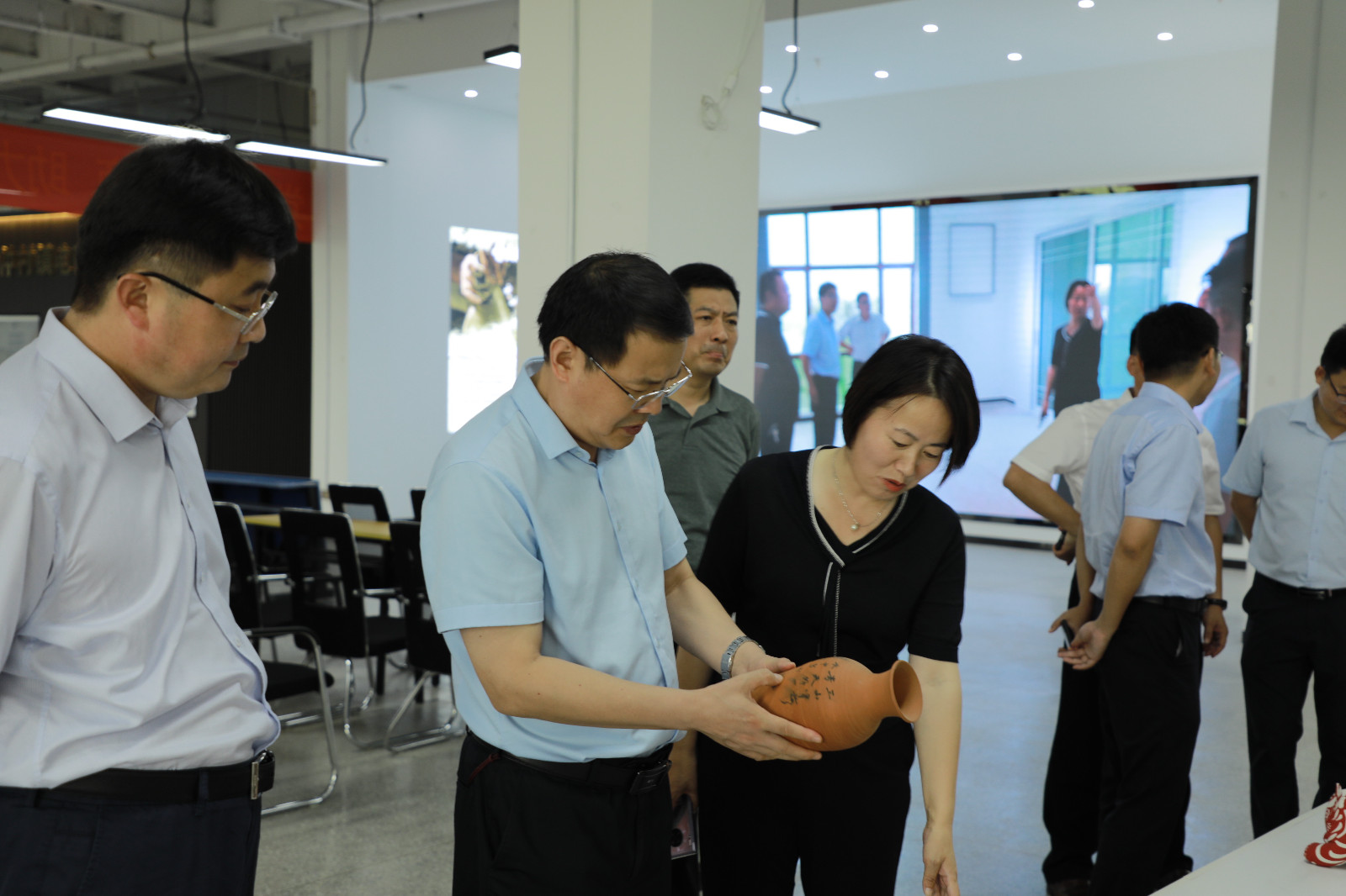 李春仲到大仲村镇、矿坑镇调研重点项目建设推进情况