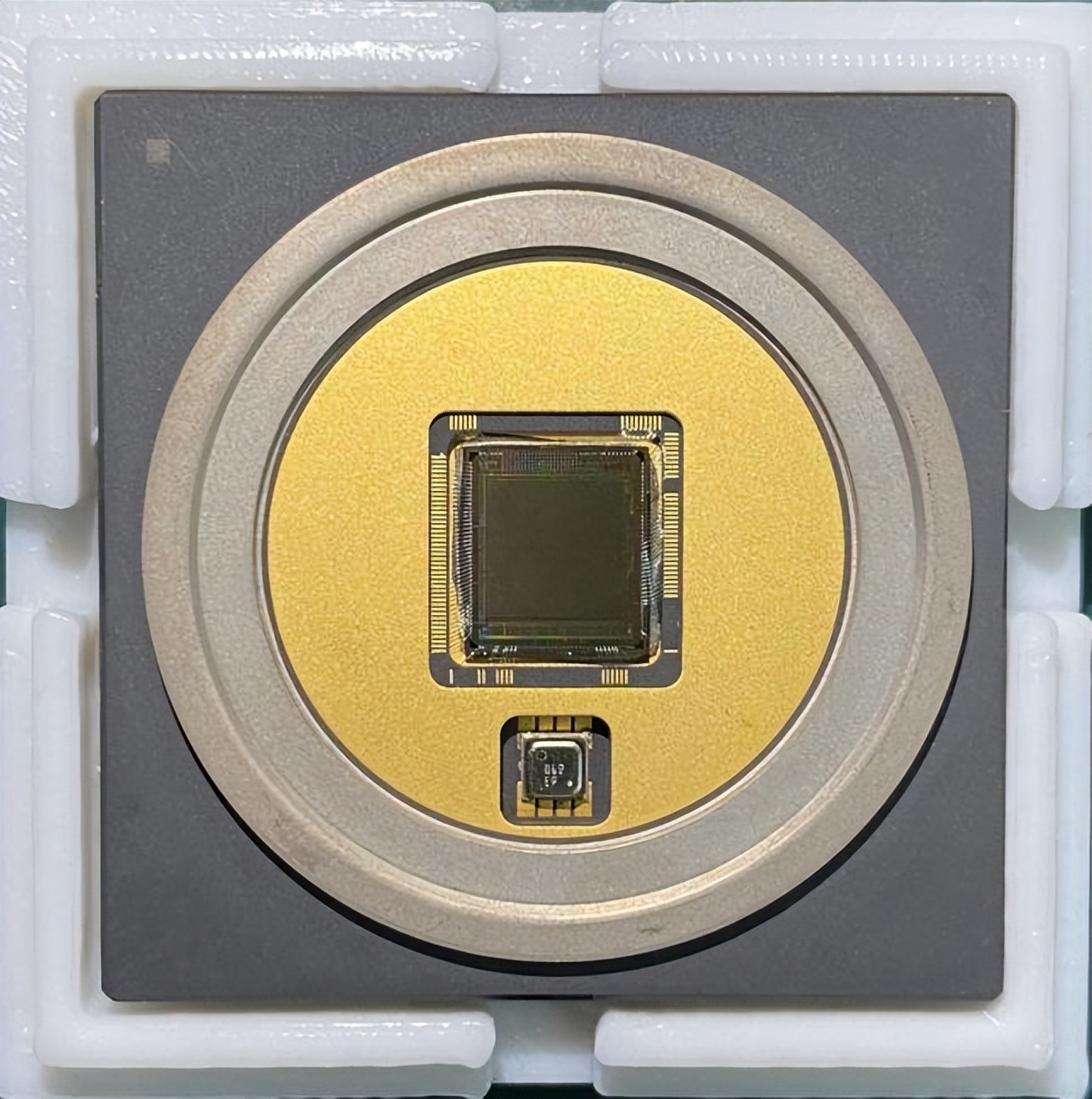 央视聚焦！华中师大参与研制的X射线偏振探测立方星载荷成功发射！