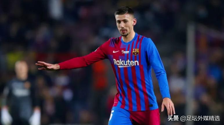 国际足坛转会市场最新动态：特里皮尔、奥巴梅杨、马夏尔、德斯特