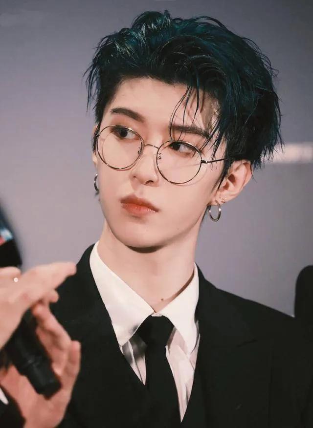 范冰冰在街头照片,范冰冰回归机场街拍阵营